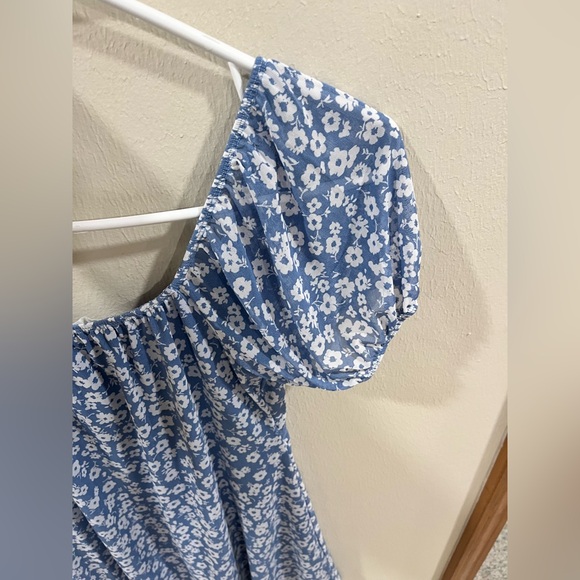 Dee Elly Blue Floral Mesh Mini Dress with Lace Trim - Size Small - Picture 3 of 9